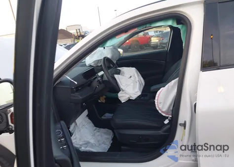 2025 Ford Mustang Mach-E Select z USA, uszkodzony, nr VIN 3FMTK1R43SMA42631